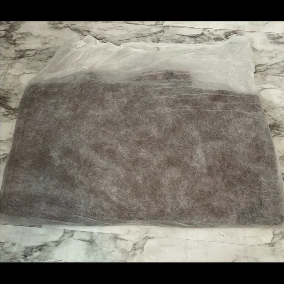 NWT Faux Leather Travel Bag - Picture 4 of 12